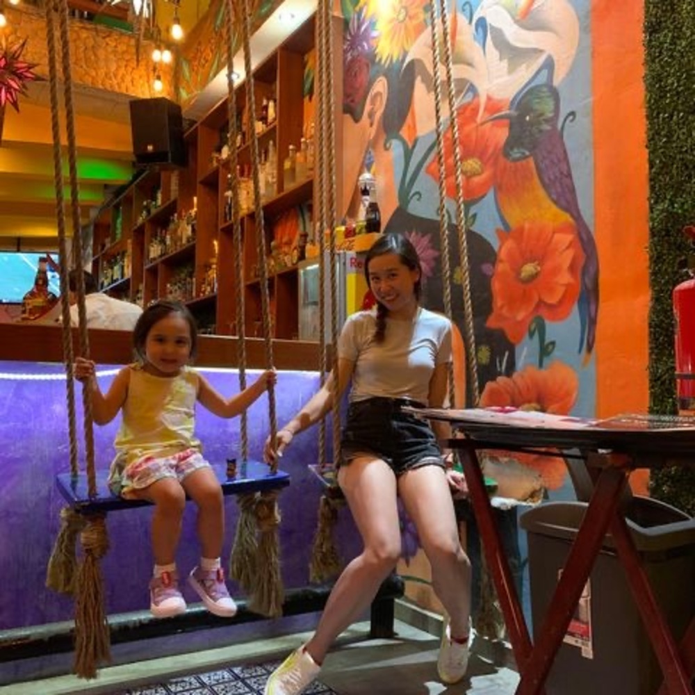 Meet your Posher, Helen